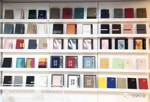 劉小書文化用品,引領(lǐng)定制臺(tái)歷的個(gè)性化風(fēng)尚